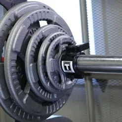 Muscle Clamp Olympic Barbell Collars (Pair) – Body-Solid (BSTMC02) -Detecto Sales body solid black muscle clamps in use