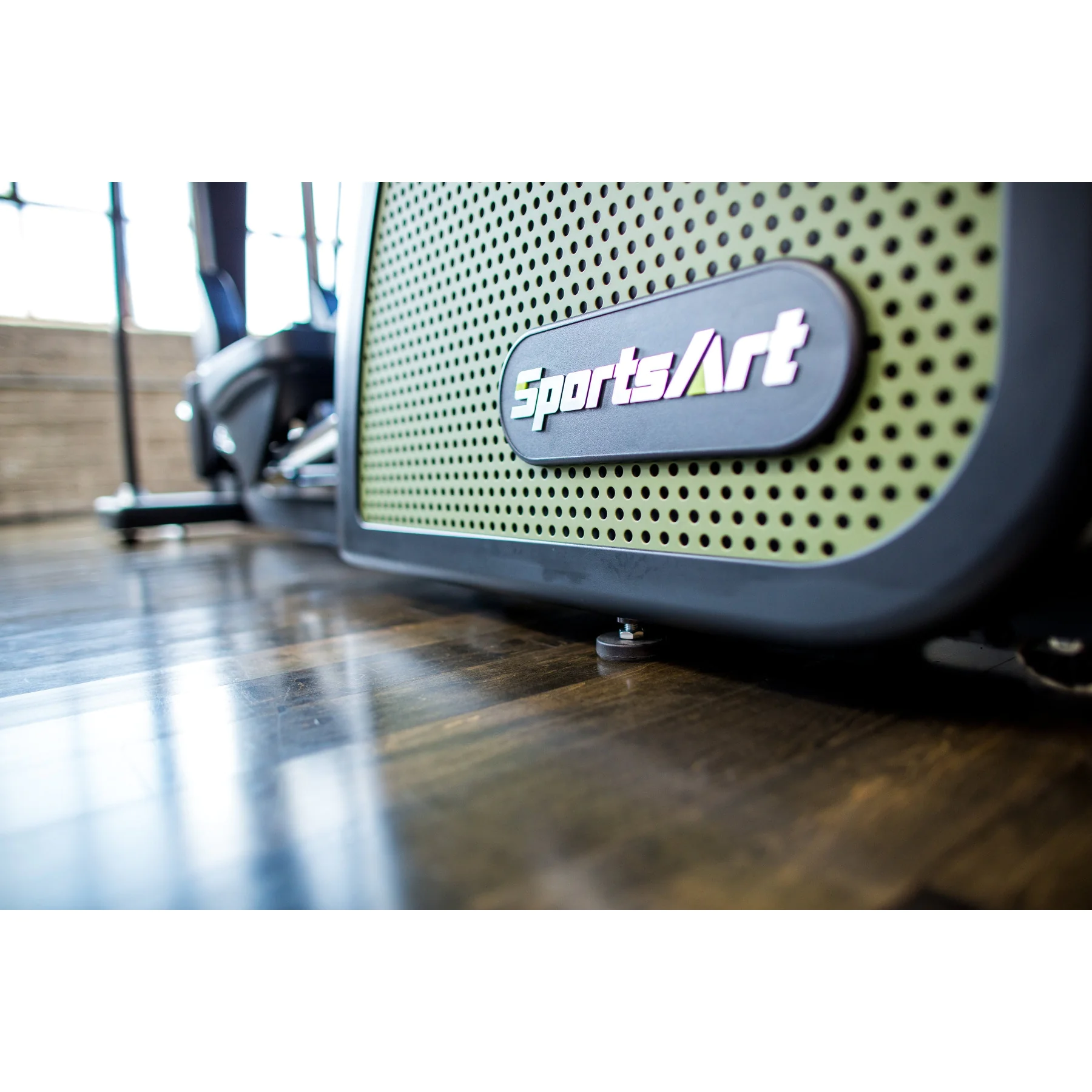 G876 Status Series ECO-POWR Club Commercial Grade Elliptical – SportsArt (G876) 8 G876 Status Series ECO-POWR Club Commercial Grade Elliptical – SportsArt (G876) - Image 8