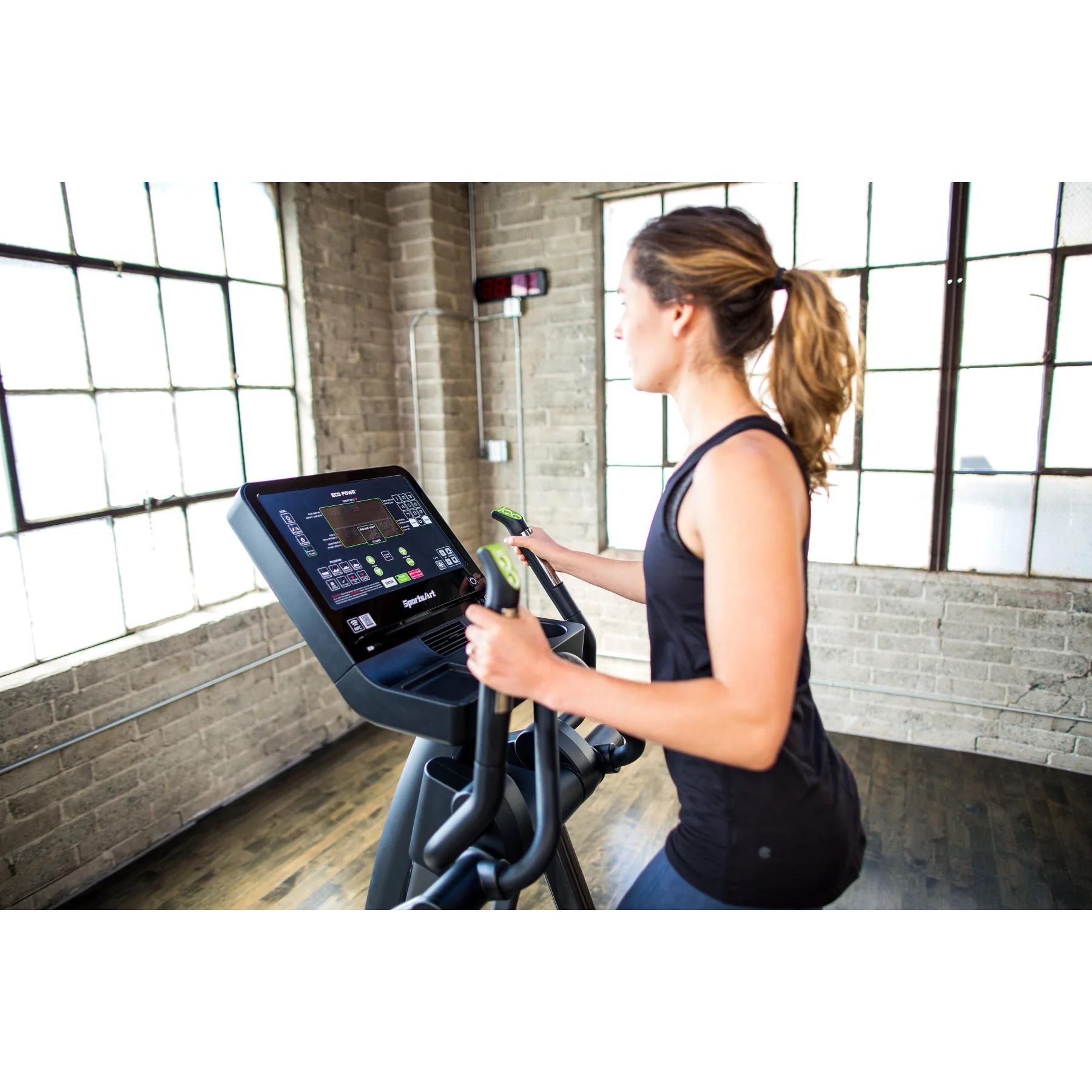 G876 Status Series ECO-POWR Club Commercial Grade Elliptical – SportsArt (G876) 9 G876 Status Series ECO-POWR Club Commercial Grade Elliptical – SportsArt (G876) - Image 9