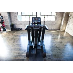 G886 Status Series ECO-POWR Club Commercial Grade VERSO Cross Trainer – SportsArt (G886) -Detecto Sales sportsart g886 cross trainer step up