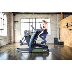 G886 Status Series ECO-POWR Club Commercial Grade VERSO Cross Trainer – SportsArt (G886) -Detecto Sales sportsart g886 cross trainer stepping exercise