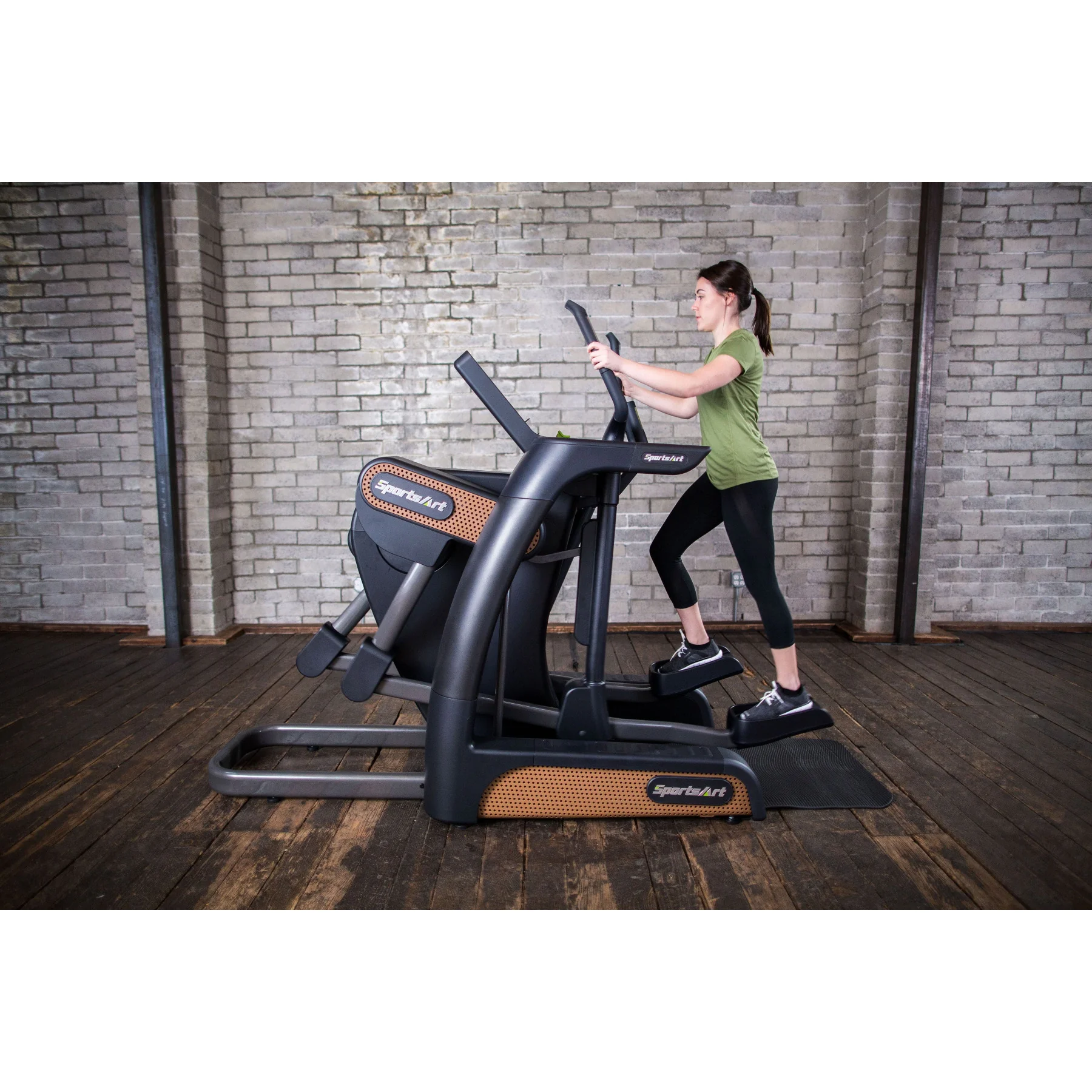 V886 Status Series ECO-NATURAL Club Commercial Grade VERSO Cross Trainer – SportsArt (V886) 9 V886 Status Series ECO-NATURAL Club Commercial Grade VERSO Cross Trainer – SportsArt (V886) - Image 9